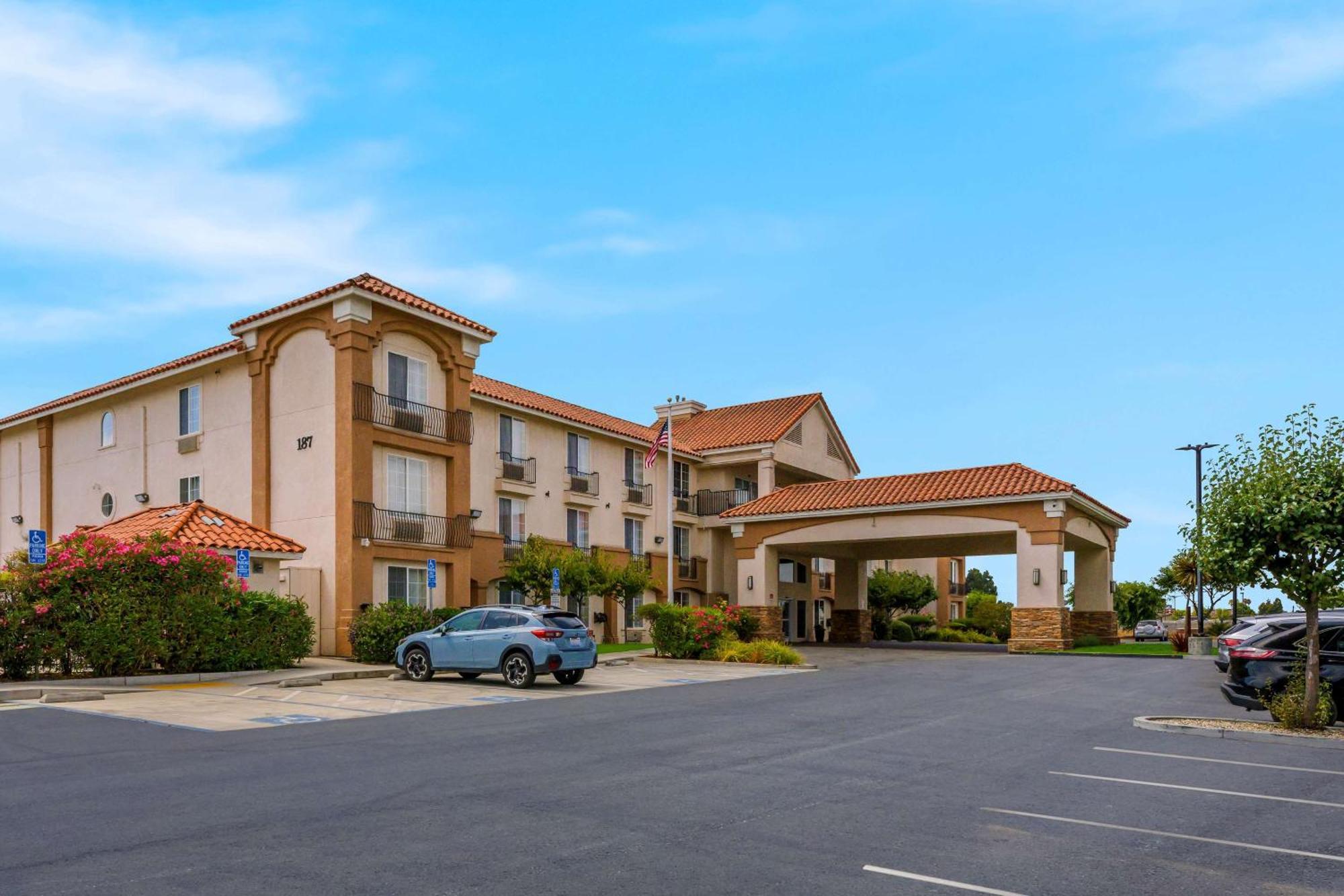 Best Western Salinas Valley Inn & Suites Exterior photo