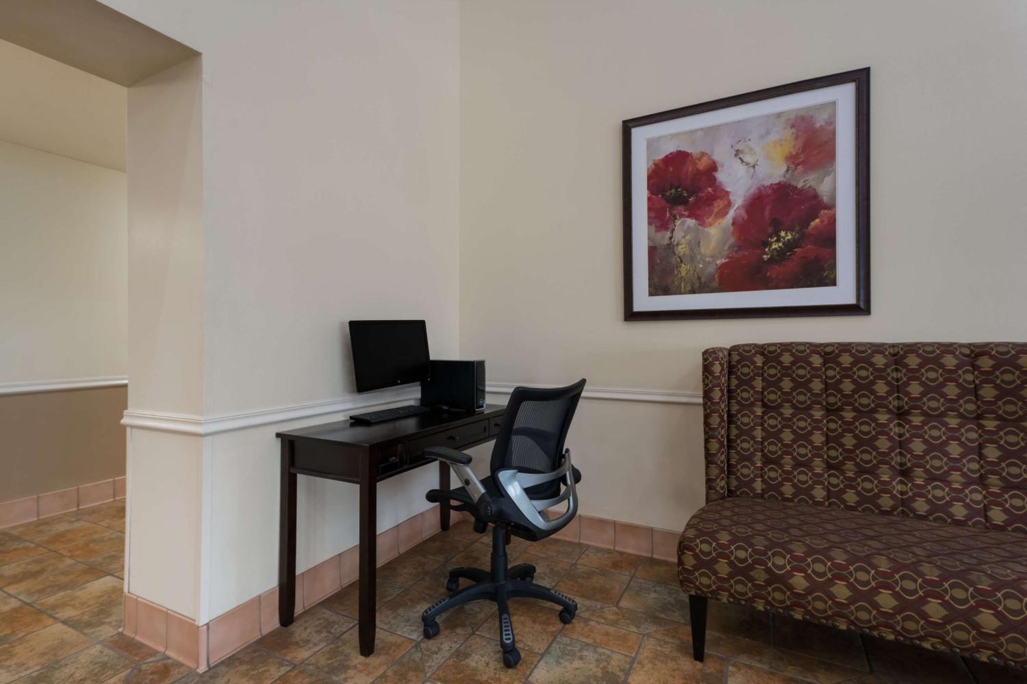 Best Western Salinas Valley Inn & Suites Exterior photo